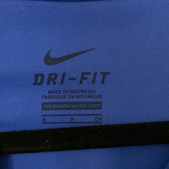 Small Nike Dri-fit blue polo. - Picture 2 of 4